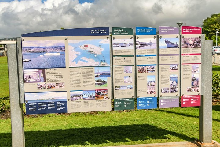 Best Of Pearl Harbor: USS Arizona Memorial & Historic Honolulu - Photo 1 of 5